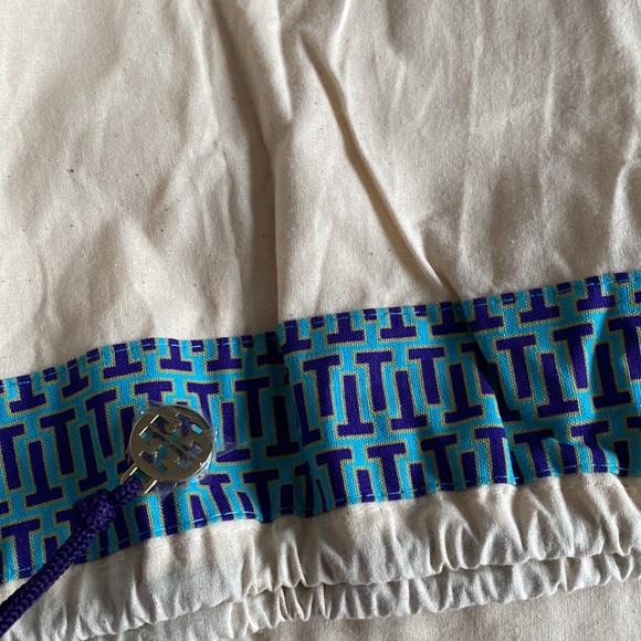 TORY BURCH Robinson Small Tote - Picture 6 of 6